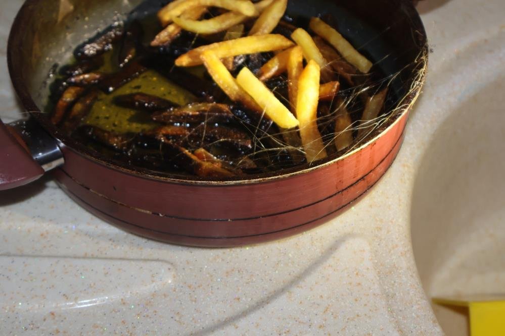 Ece Naz'dan geriye kızartma tenceresindeki saçları kaldı! Annesi her şeyi anlattı