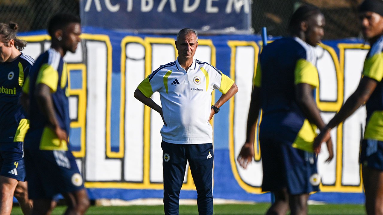 Fenerbahçe'den Şampiyonlar Ligi kadrosunda değişiklik