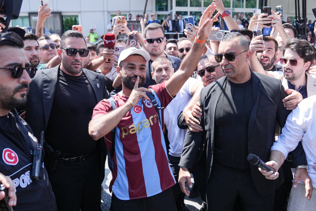 Mohamed Salah imza töreni ne zaman, saat kaçta, nerede? Trabzonspor'un yeni transferi İstanbul'da
