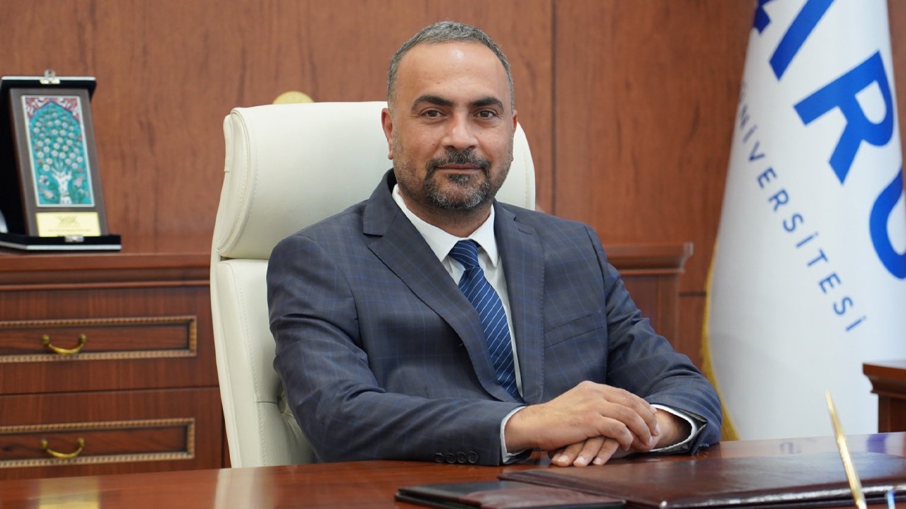 Rektör Akkaya: “Yapay zekâ odaklı eğitim anlayışımızla gençlerimizi masal şehir Bartın’da geleceğin mesleklerine hazırlıyoruz.”