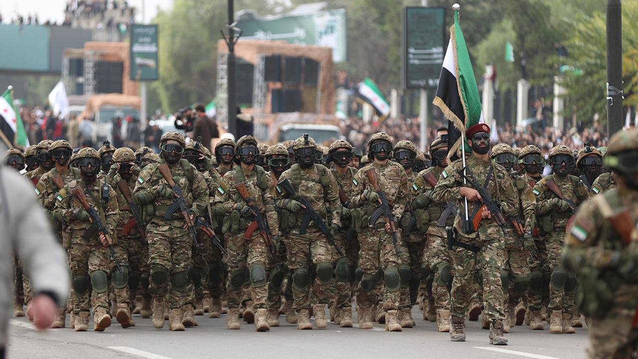 Suriye ordusu harekete geçti iddiası! Irak'tan yalanlama geldi