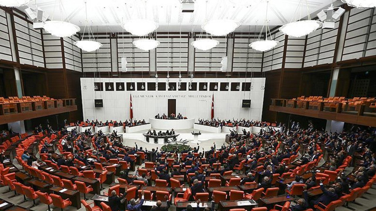 Torba kanunda neler var? Maaşlardan sosyal haklara birçok değişiklik geliyor