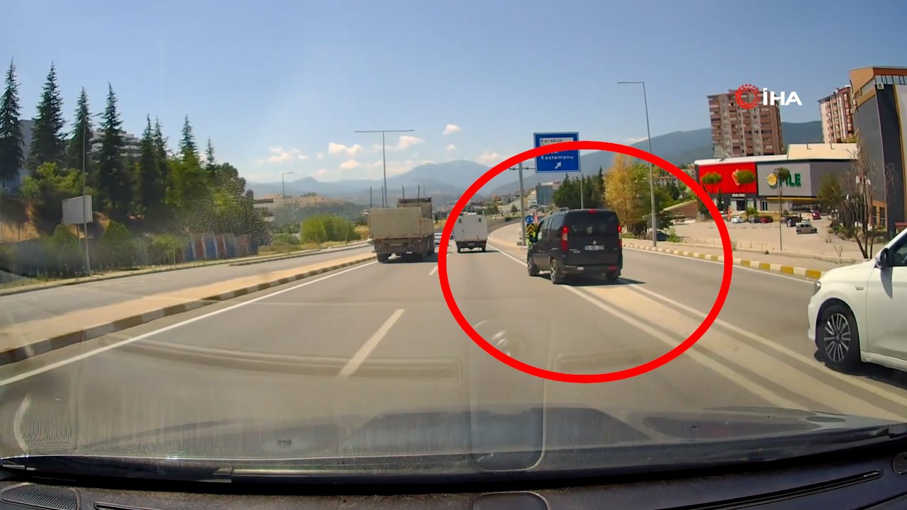 Trafik kurallarını hiçe saydılar! Karabük'teki tehlikeli manevralar araç kamerasında