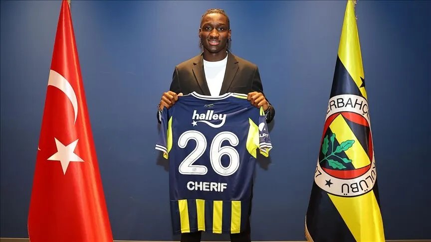 Sidiki Cherif'in, Fenerbahçe ile Haziran 2030'a kadar sözleşmesi bulunuyor.