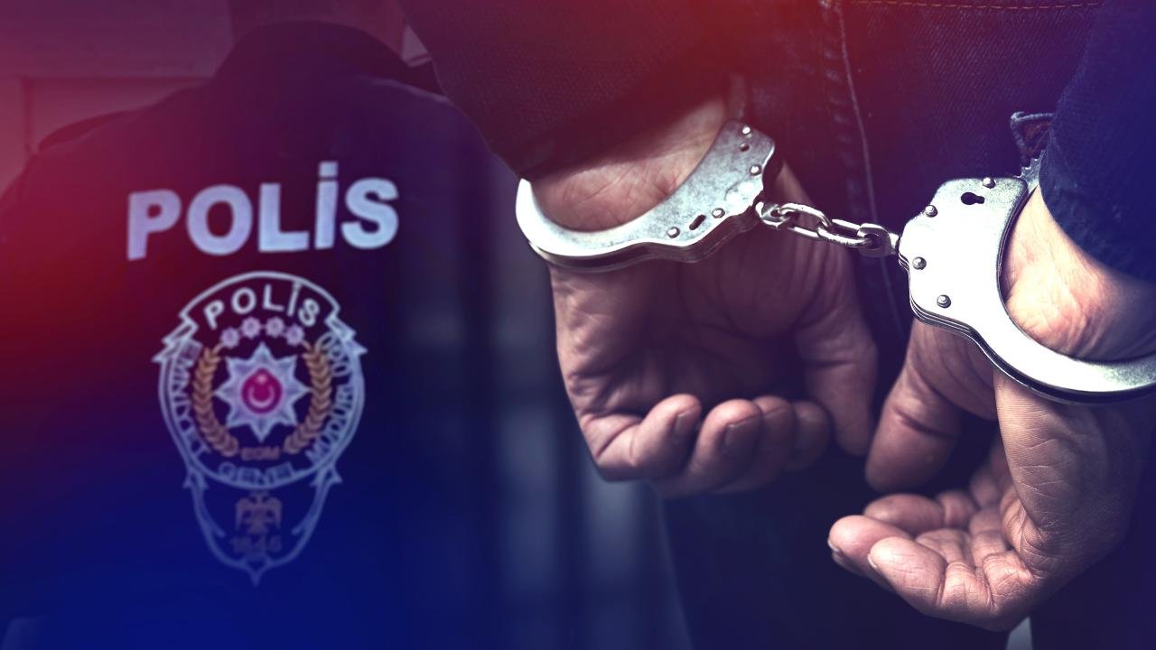 Bir FETÖ üyesi daha yakalandı! İhraç edilen albay paketlendi