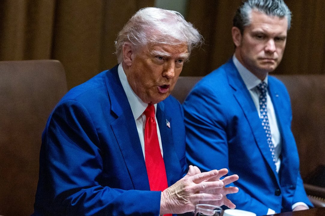 Trump ile Savunma Bakanı Hegseth birbirine girdi! ABD ordusunda füze stoku bitti