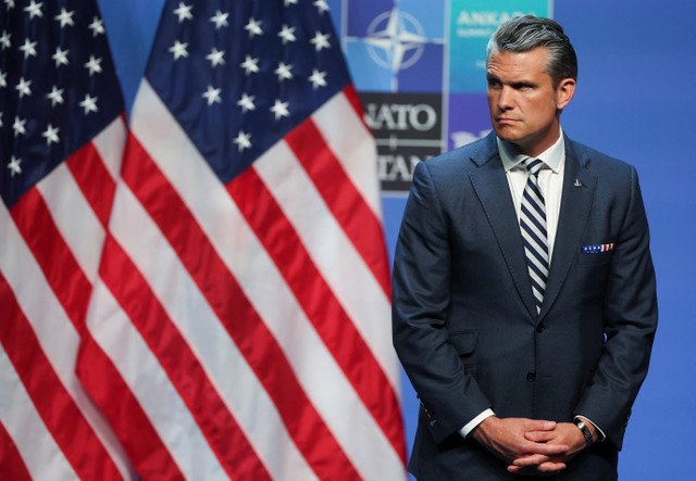 Trump ile Savunma Bakanı Hegseth birbirine girdi! ABD ordusunda füze stoku bitti