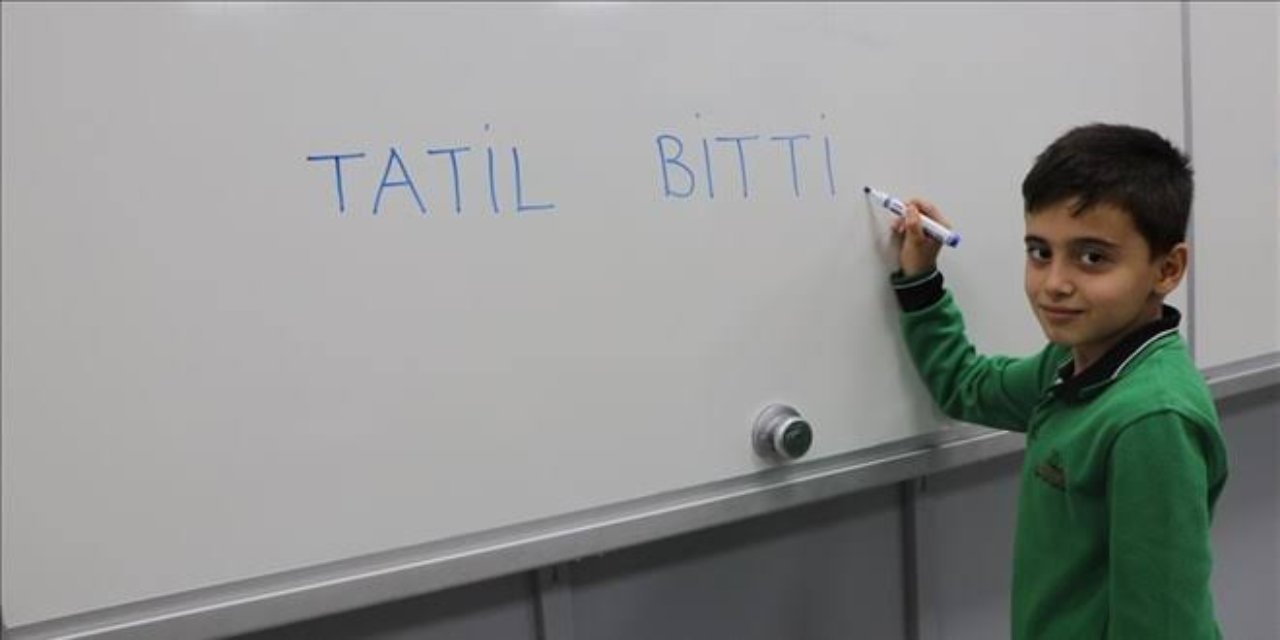 Yaz tatili ne zaman bitiyor, okullar ne zaman açılacak? MEB 2026-2027 eğitim öğretim yılı takvimi