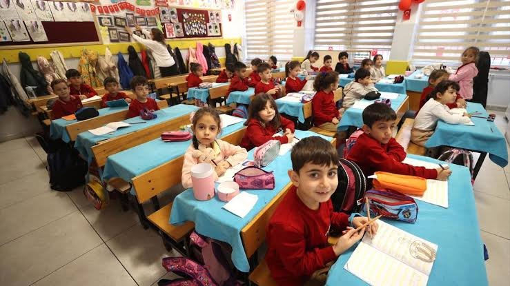 Yaz tatili ne zaman bitiyor, okullar ne zaman açılacak? MEB 2026-2027 eğitim öğretim yılı takvimi