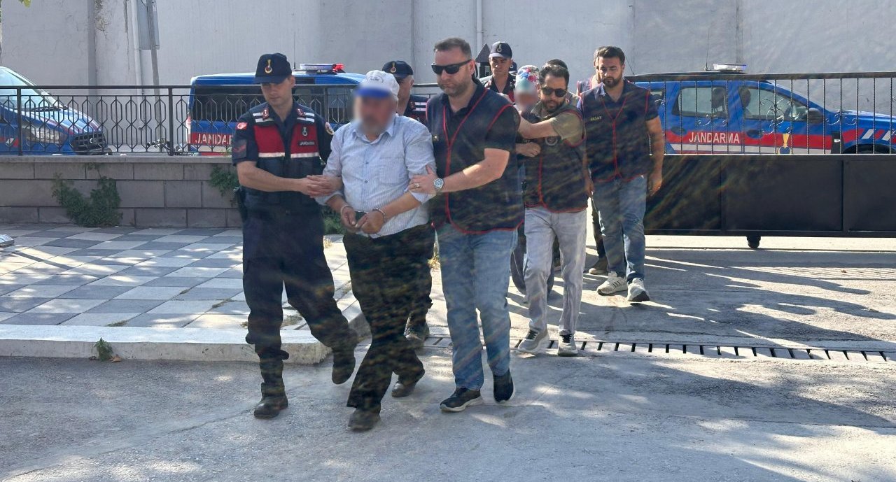 ‘Yüksekten düştü’ denildi, cinayet çıktı… Oğlunun katili ile 3 gün sonra evlenmiş!