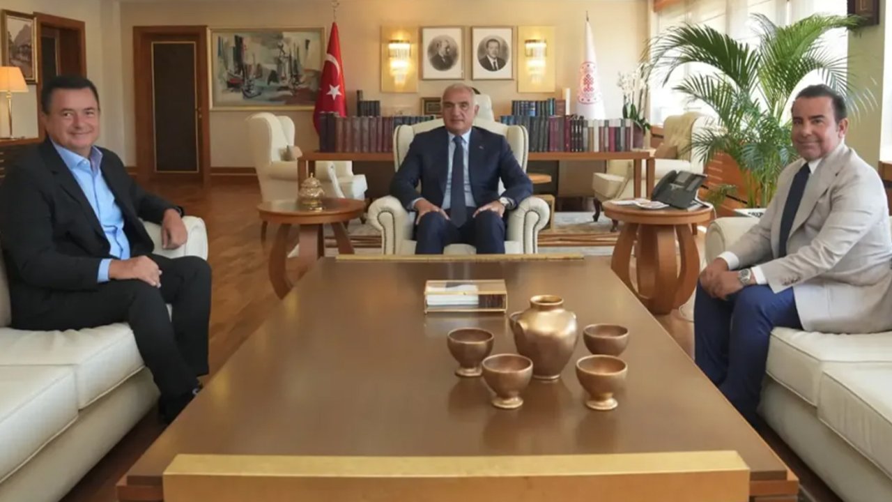 Acun Ilıcalı'dan Bakan Ersoy'a ziyaret!