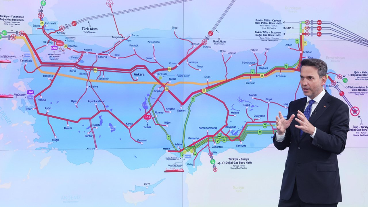 Enerji ve Tabii Kaynaklar Bakanı Bayraktar: Ceyhan'ı adeta bir Rotterdam yapabiliriz