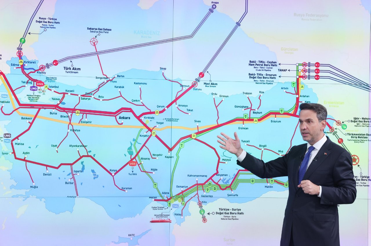Enerji ve Tabii Kaynaklar Bakanı Bayraktar: Ceyhan'ı adeta bir Rotterdam yapabiliriz