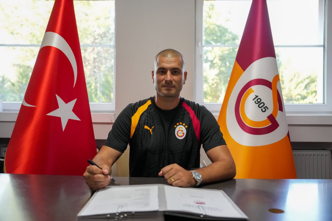 Eren Derdiyok Galatasaray'a geri döndü!