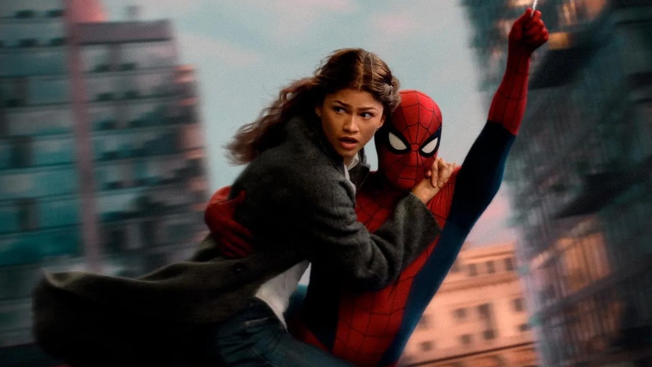 Gişede yeni kral Spider Man! Avengers'ın rekorunu elinden aldı