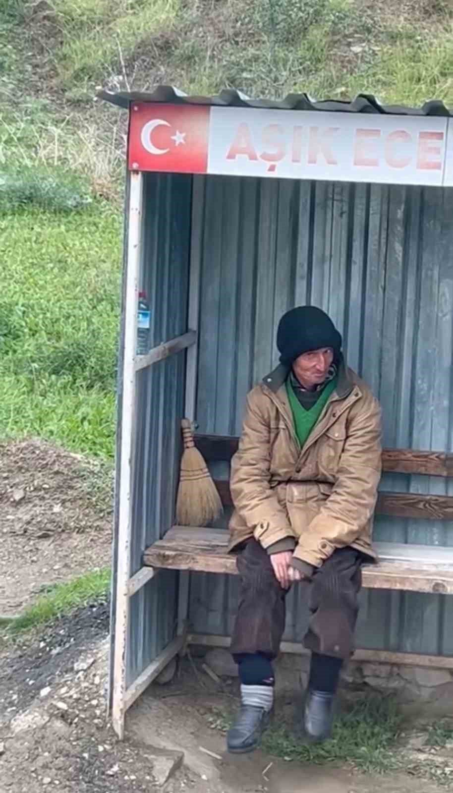 Hikayesiyle yüreklere dokunmuştu! Aşık Ecevit öldü mü?