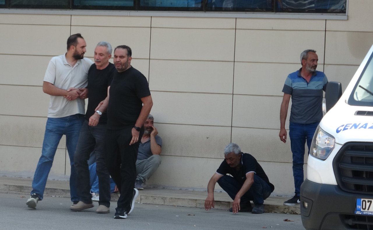 Konyaaltı Sahili'nde kahreden gece: 2 genç can verdi! “Yüreğimi yaktın babam”