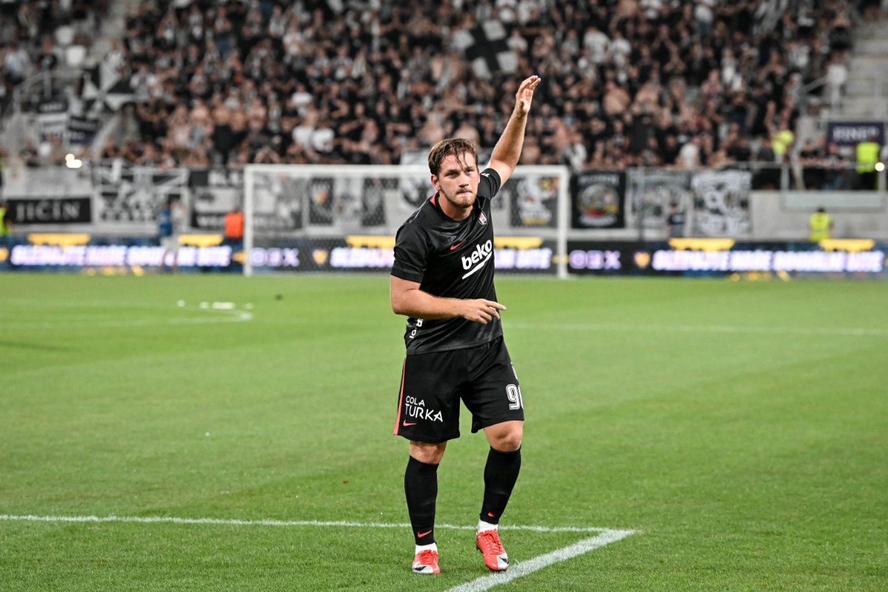 Beşiktaş'a galibiyeti getiren golü Semih Kılıçsoy kaydetti.
