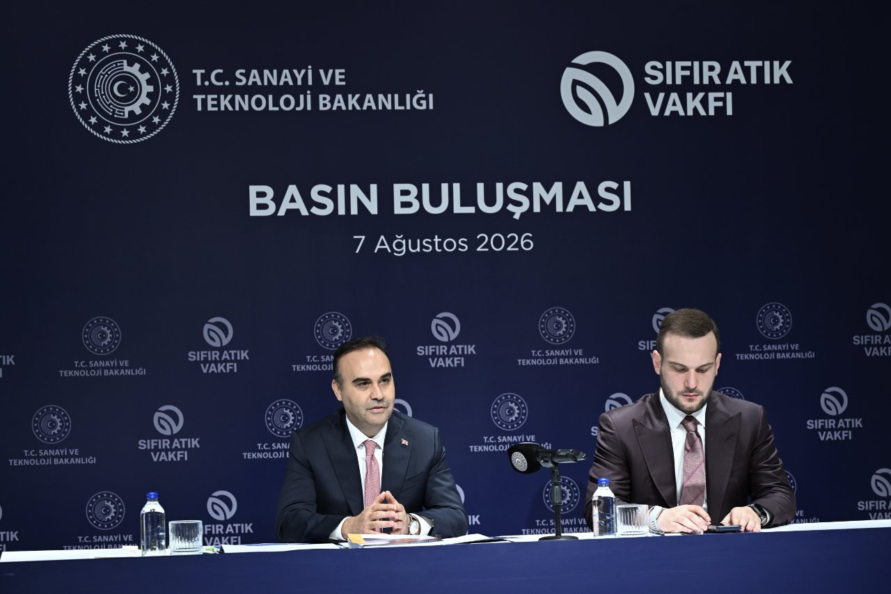 Sıfır Atık Vakfı Başkanı Ağırbaştan çöp ithalatı çıkışı!  Vatandaş istemiyor