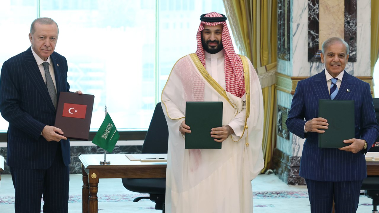 Türkiye, Suudi Arabistan ve Pakistan'dan ortak savunma anlaşması!