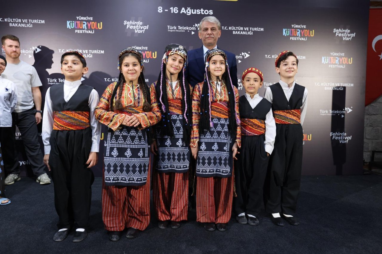 Malatya Kültür Yolu Festivali iki önemli açılışla başladı! Yenilenen Malatya Arkeoloji Müzesi ziyaretçileriyle buluştu