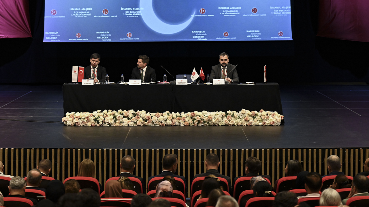 MHP'nin Ataşehir ve Ümraniye olağan ilçe kongreleri yapıldı