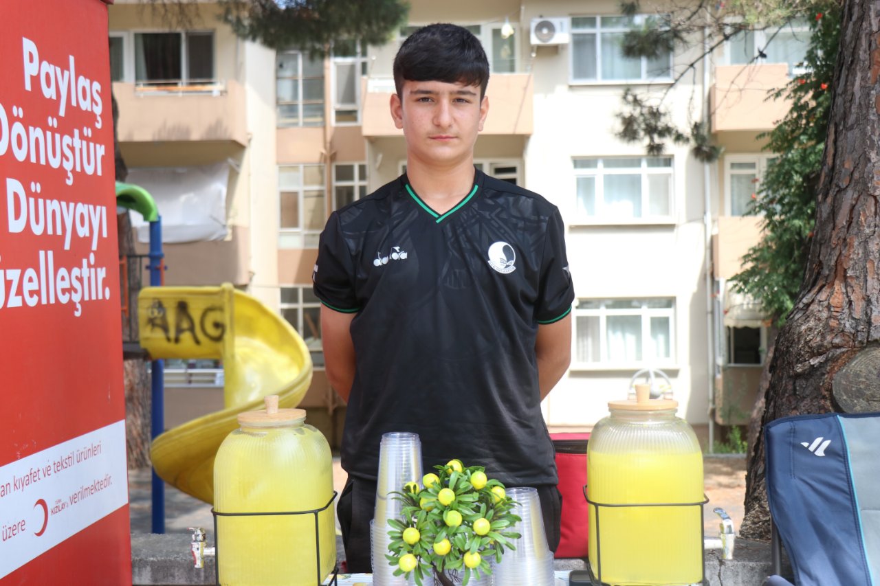 Aylık kazancı asgari ücretin üç katı! Günde 6 saat çalışıyor: Lise öğrencisinin ferahlatan gelir kapısı