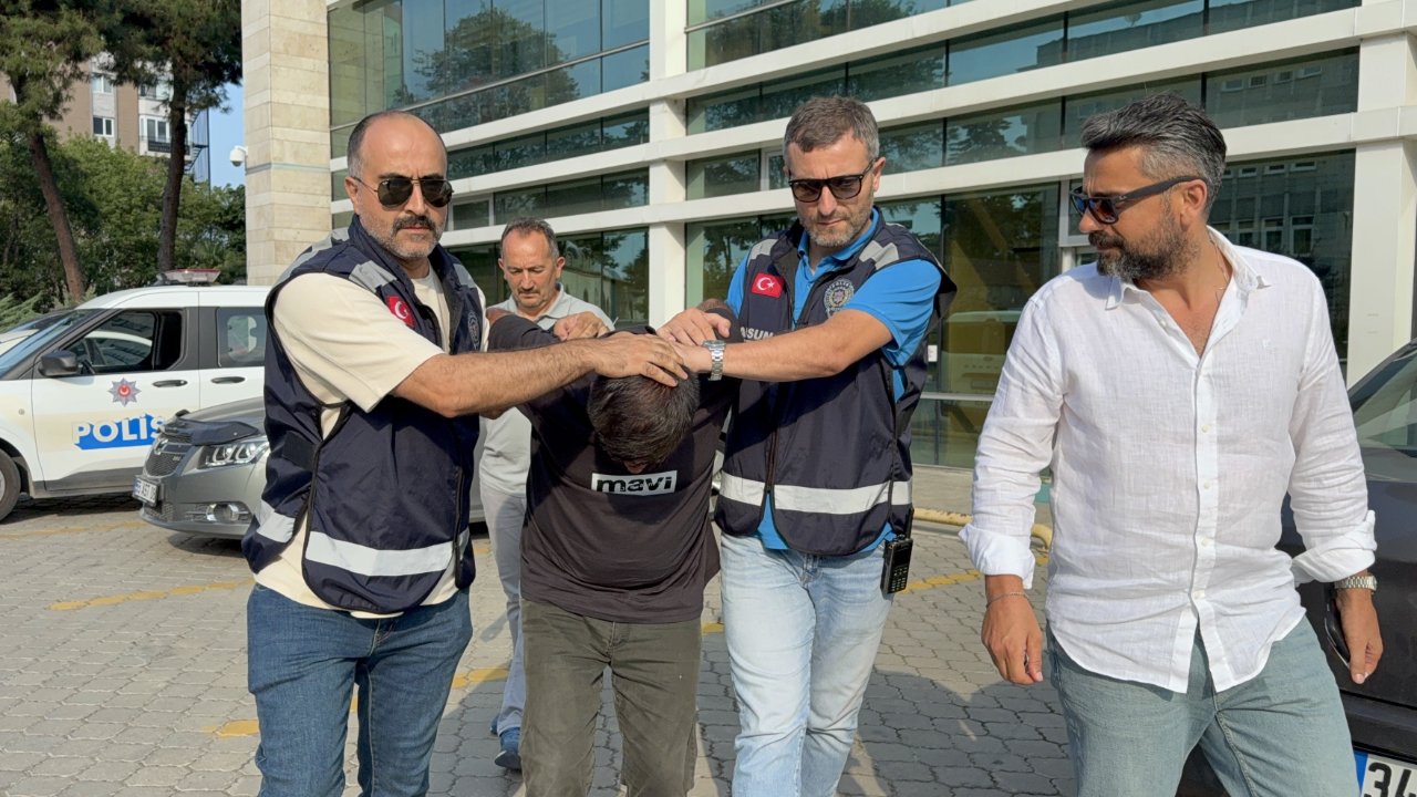 Evin açık kalan ışıkları korkunç cinayeti ortaya çıkardı! Çorba içerken gözüne kestirmiş
