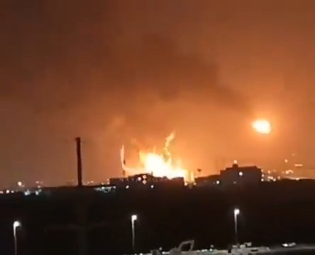 Körfez'de sıcak saatler! Suudi Arabistan'daki petrol devi Aramco'ya saldırı