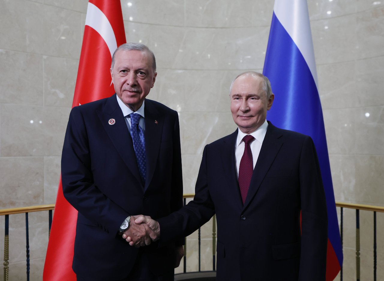 Cumhurbaşkanı Erdoğan, Putin ile görüşmede işaret etti! Türkiye'ye yeni nükleer santraller geliyor