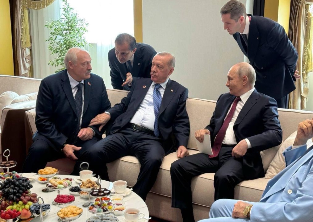 Erdoğan, Putin ve Lukaşenko'dan Bişkek'te sürpriz görüşme! 