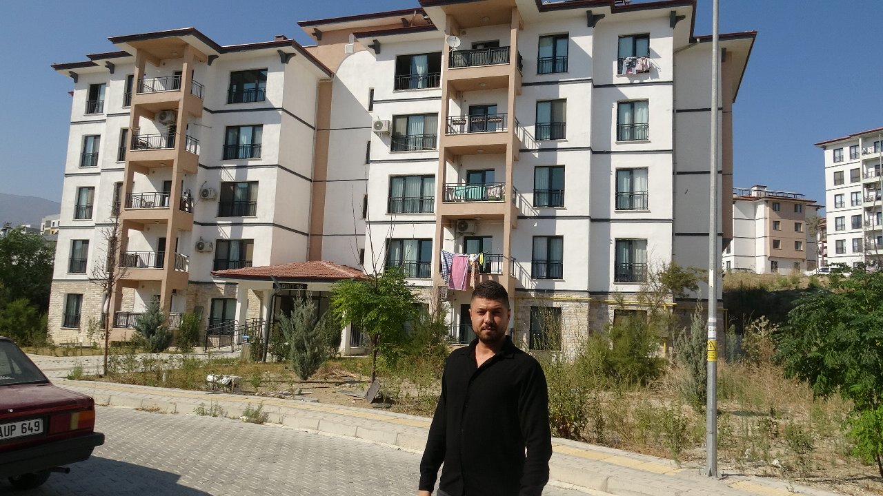 Hatay'da depremde evi yıkılan depremzede 1 milyon lira dolandırıldı