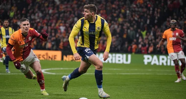 Yusuf Akçiçek, Eylül 2025'te Fenerbahçe'den Al-Hilal'e 22 milyon euroya gitti.