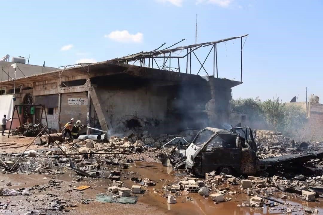 Suriyede mühimmat yüklü araç infilak etti! Ölü ve yaralılar var