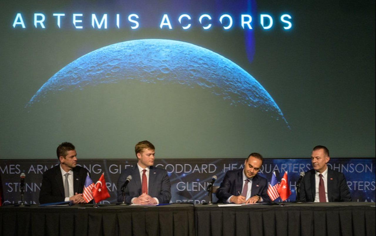 Türkiye artık Artemis masasında! NASA duyurdu: Washington'da imzalar atıldı