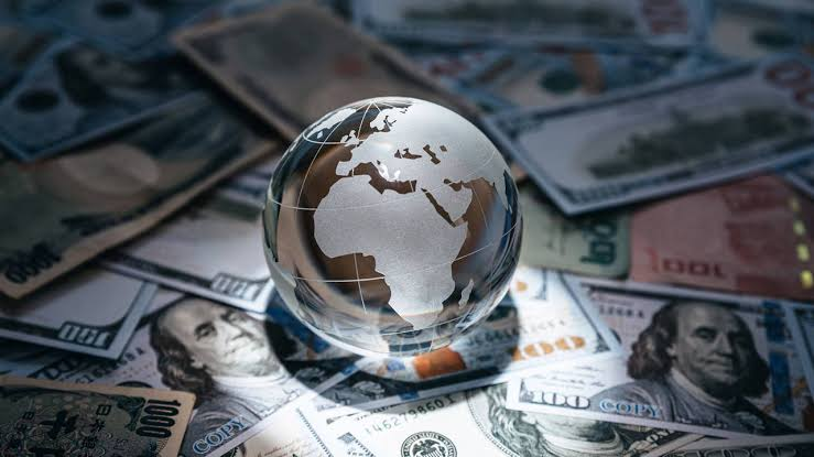 Ünlü bankadan kritik uyarı! Dünya ekonomisini bekleyen başlıca riskler neler?