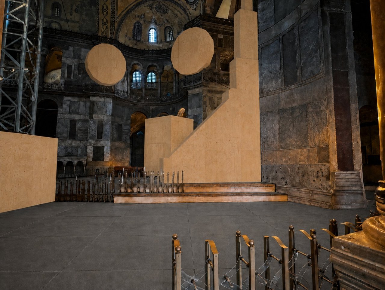 Ayasofya ziyaret yerleri geçici olarak değişiyor: Çelik platformlar kuruldu