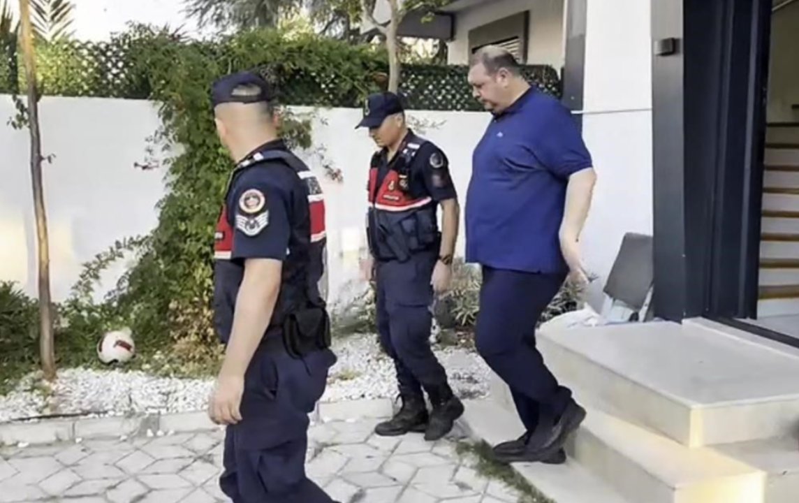 Belediye başkanının mesajlaştığı kadın, avukat çıktı! Suç örgütü yanına avukat yerleştirmiş
