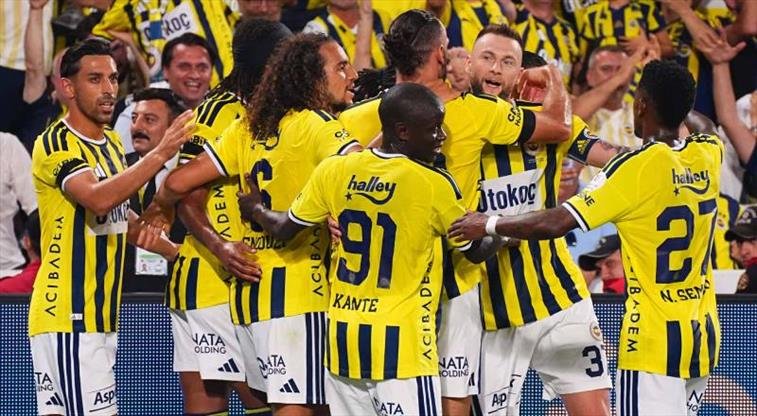 Fenerbahçe-Roma maçı hangi kanalda, şifresiz mi, nerede izlenir? Şampiyonlar Ligi canlı yayın bilgileri