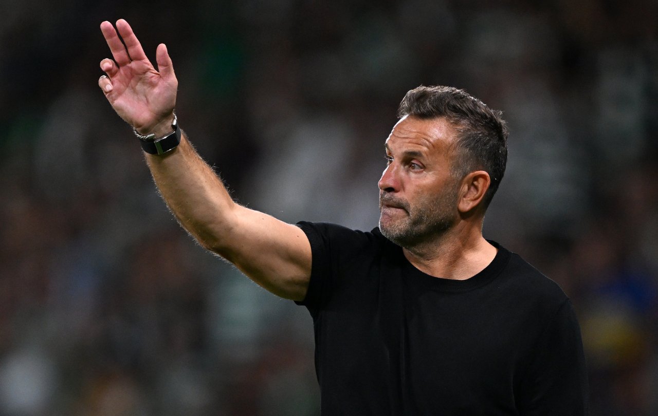 Okan Buruk, yeni transferler Rafael Leao, Deniz Gül ve Leslesy Ugochukwu'yu sonradan oyun aldı.
