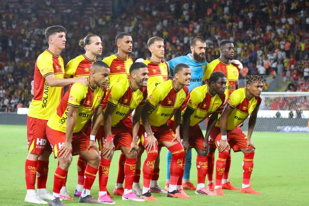 Göztepe, Süper Lig'de ilk 4 haftada sadece 1 puan topladı.