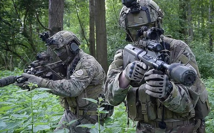 İngiliz ve Amerikalı eski özel kuvvetçiler Rus personeli eğitirken yakalandı