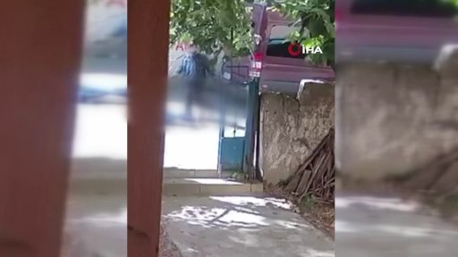 Maltepede kiracı dehşeti kamerada! Kaçmaya çalıştı, düştü, saldırgan peşini bırakmadı