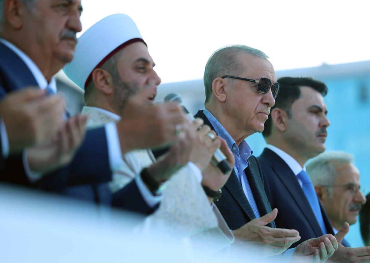 Cumhurbaşkanı Erdoğandan Rizeye peş peşe müjdeler: Sağlık Bakanına talimat verdim