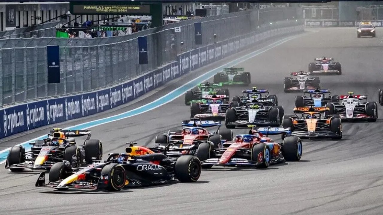 F1 sıralama turları başladı! F1 yarışı ne zaman, saat kaçta, nerede?