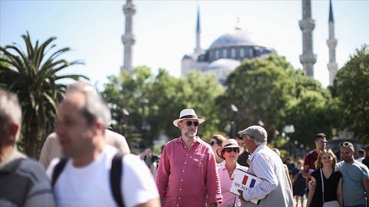Turizm güvenliği operasyonlarında 106 tutuklama