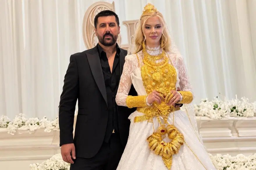 Vanlı Kara Haydar ve Çağla Özün düğün takıları bulundu! Dikkat çeken döviz ve telefon detayı