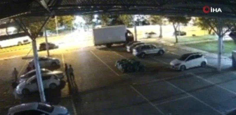 Ankarada iki ayrı suç örgütüne operasyon! 3 ruhsatsız silah, 2 bin sentetik uyuşturucu hap… 8 şüpheli tutuklandı