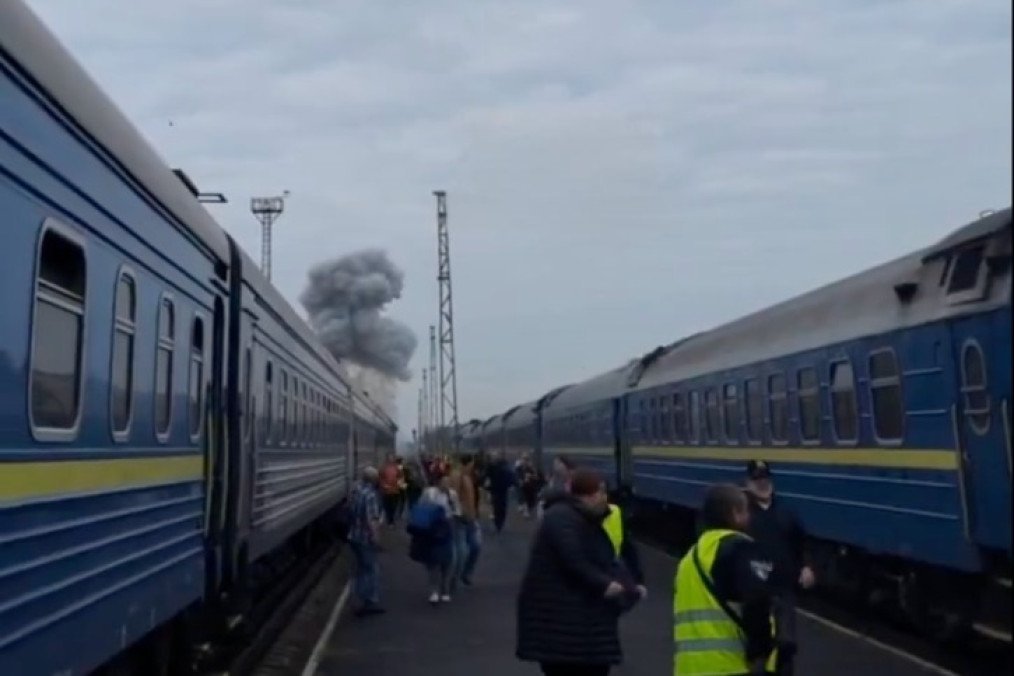 Boris Johnsonın treni Rus dron saldırısının hedefi oldu!