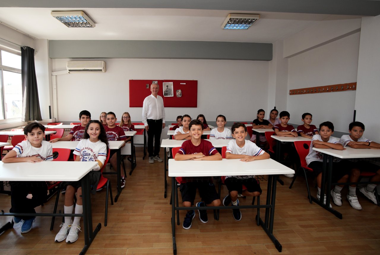 Bu okulda herkes ikiz… Sayı her geçen gün artıyor, öğretmenleri bazen karıştırıyor
